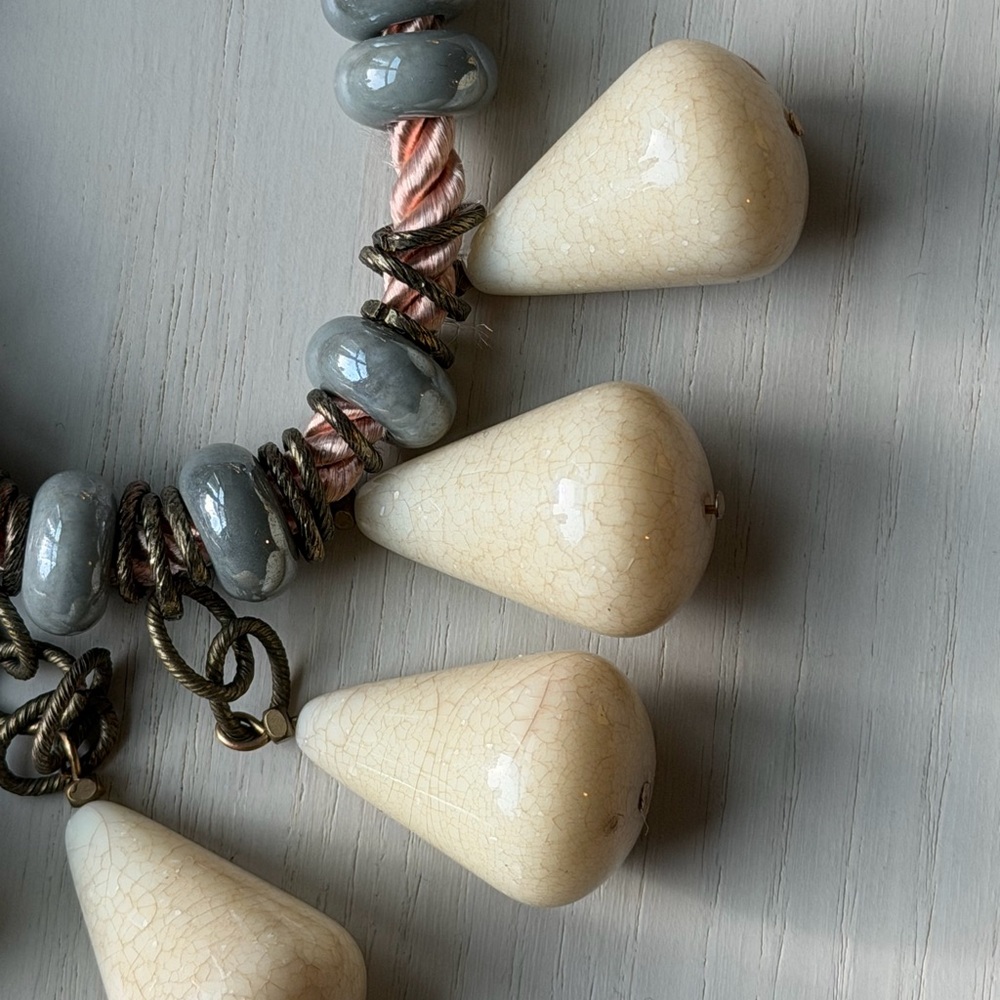Anthropologie Cream and Silver Teardrop Necklace - Picture 4 of 5